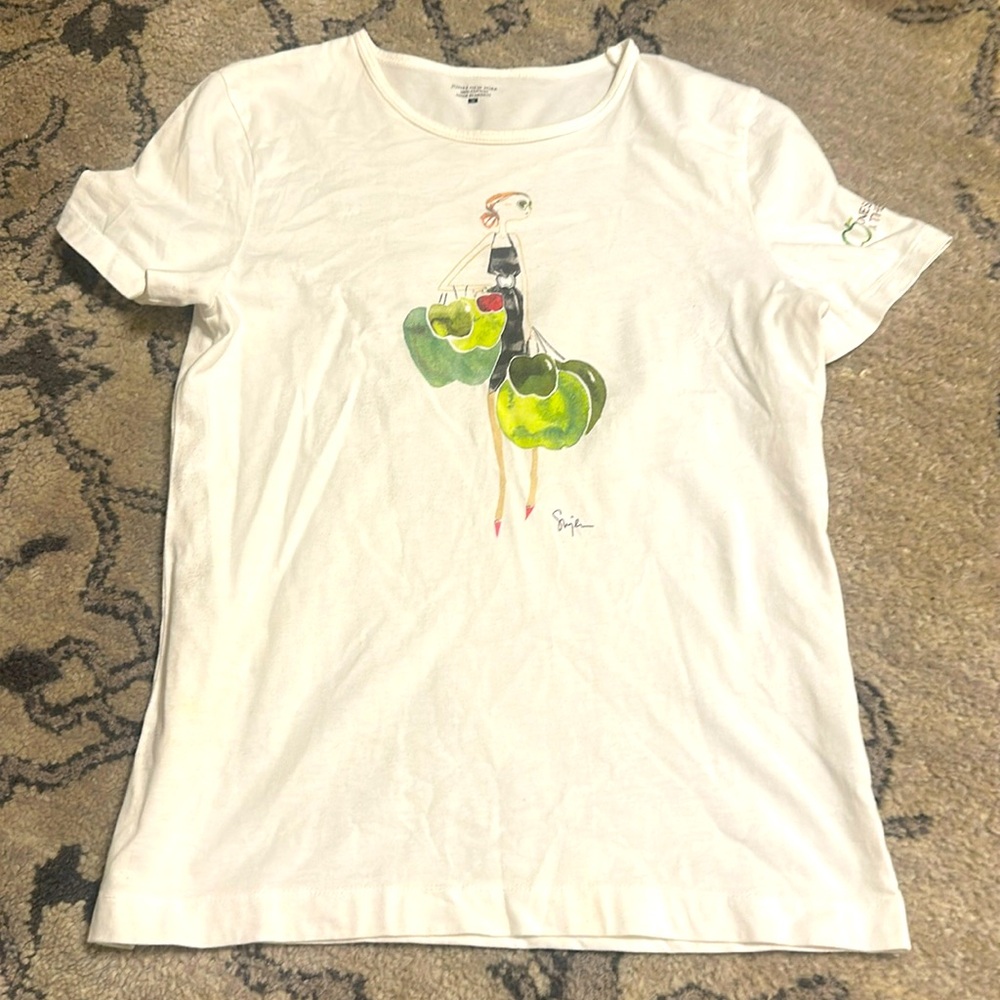 Definitely a size 2-4 tee shirt 
Vintage in the classroom Jones New York
